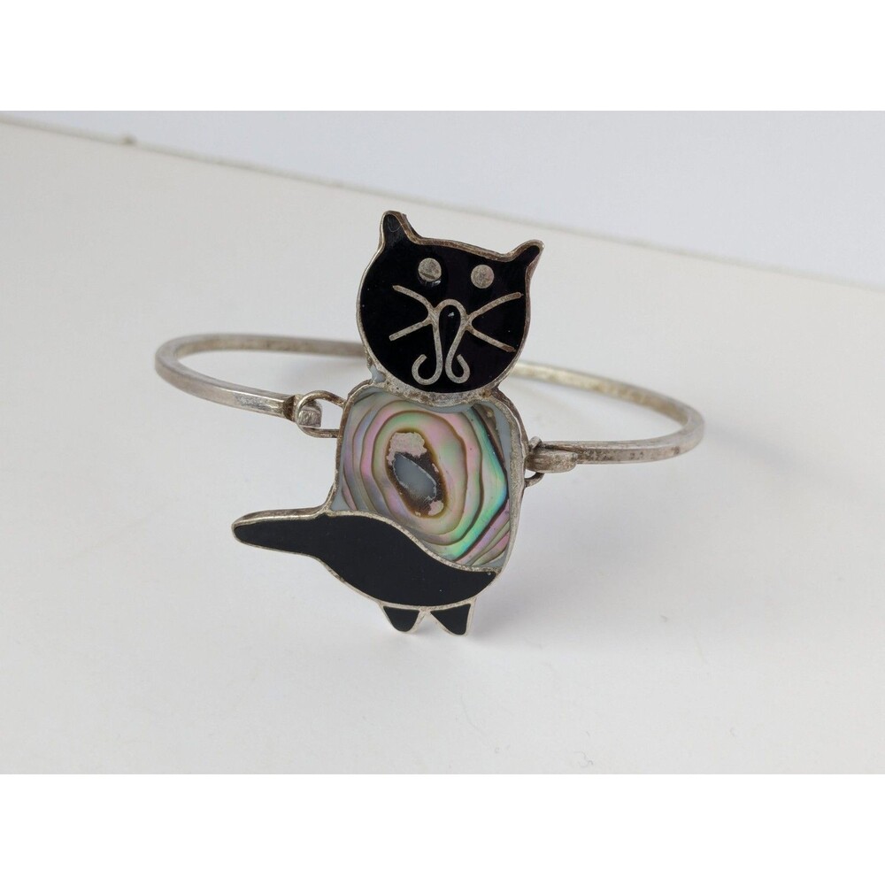 Silvertone Cat Inlay Bracelet